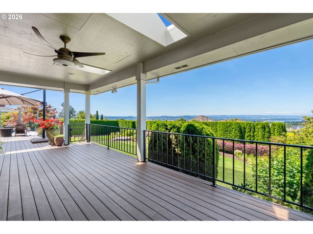1423 Nw DEERFERN St, Camas, WA 98607
