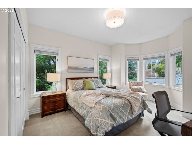1423 Nw DEERFERN St, Camas, WA 98607