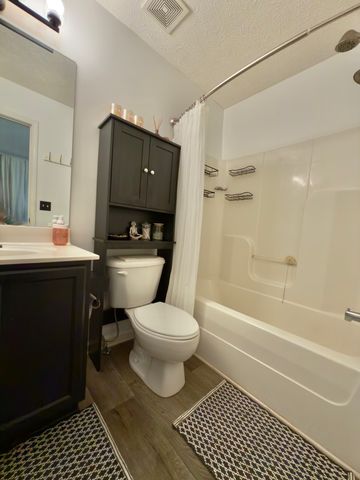 1307 Amsterdam Ct, Murfreesboro, TN 37130