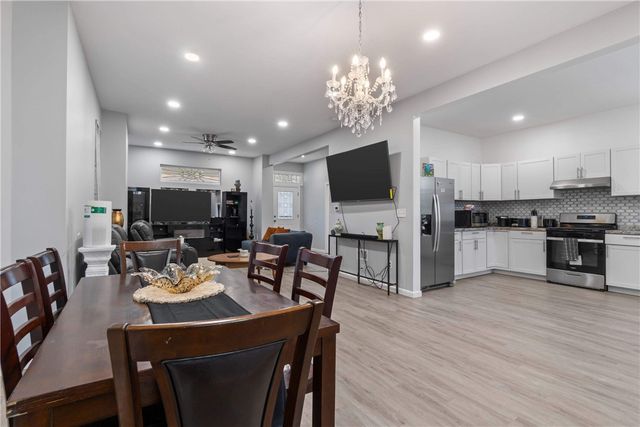 118 Stewart Ave, Carrick, PA 15227