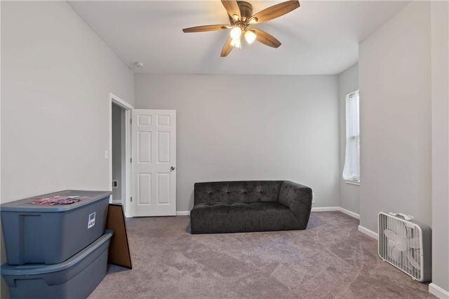 118 Stewart Ave, Carrick, PA 15227