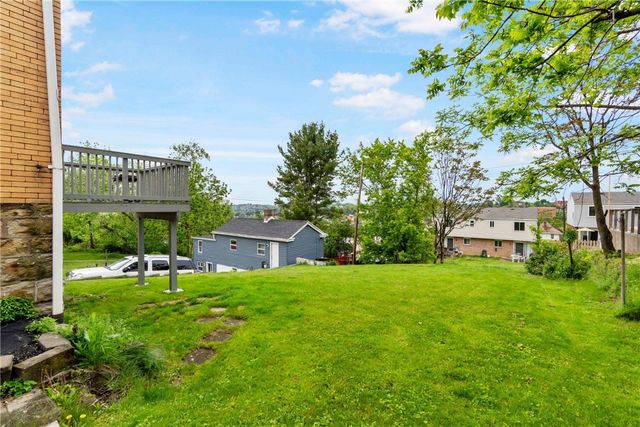 118 Stewart Ave, Carrick, PA 15227
