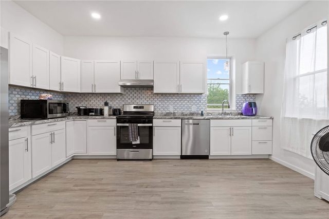 118 Stewart Ave, Carrick, PA 15227