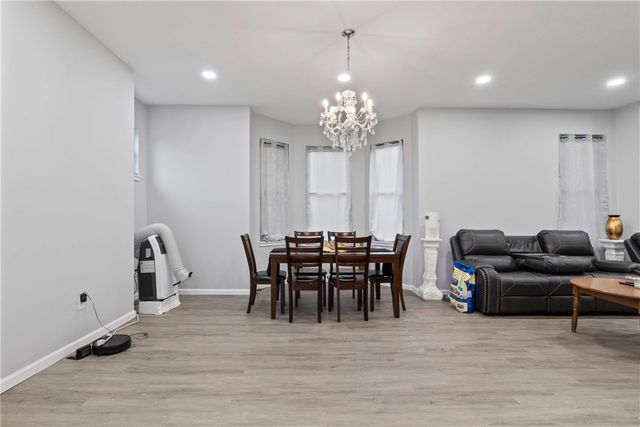 118 Stewart Ave, Carrick, PA 15227
