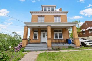 118 Stewart Ave, Carrick, PA 15227