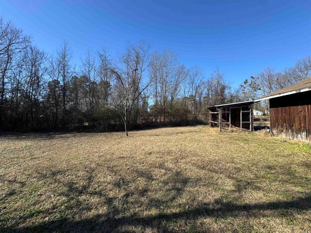 2812 Westmoreland Street, Mena, AR 71953