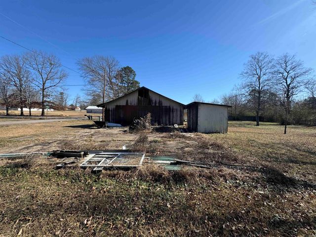 2812 Westmoreland Street, Mena, AR 71953