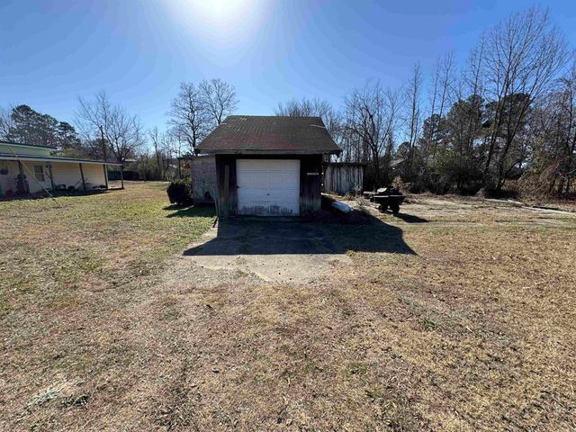 2812 Westmoreland Street, Mena, AR 71953