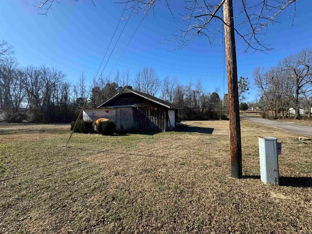 2812 Westmoreland Street, Mena, AR 71953