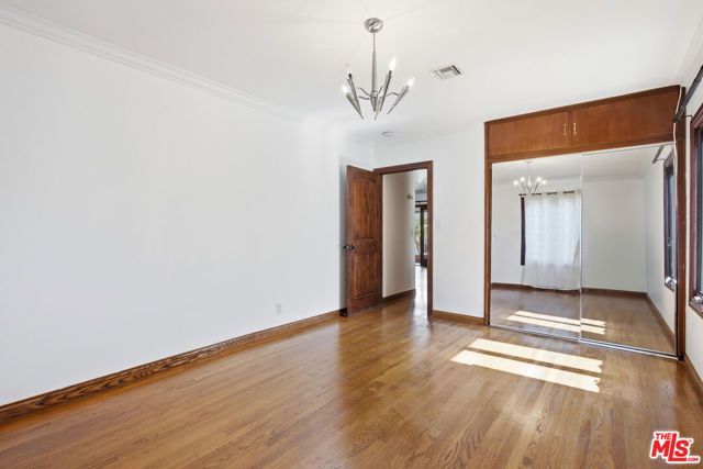 13800 Erwin Street, Los Angeles, CA 91401
