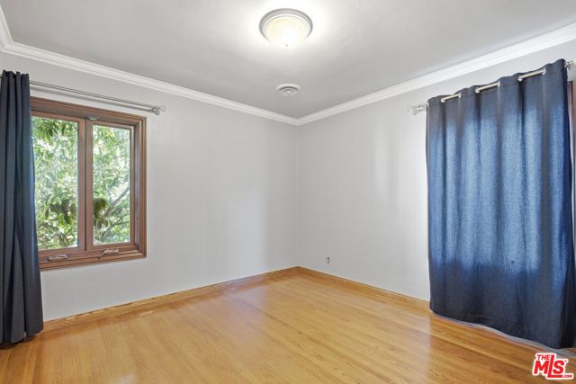 13800 Erwin Street, Los Angeles, CA 91401