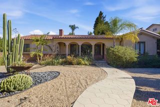 13800 Erwin Street, Los Angeles, CA 91401