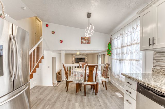 1735 W DALE RIDGE AVE, Salt Lake City, UT 84116