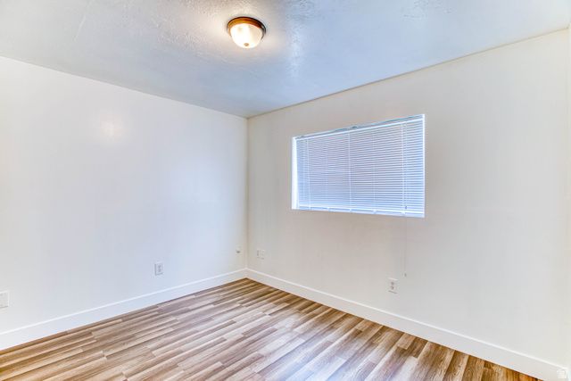 1735 W DALE RIDGE AVE, Salt Lake City, UT 84116