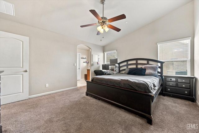 6014 Samuelson Street, Bakersfield, CA 93313