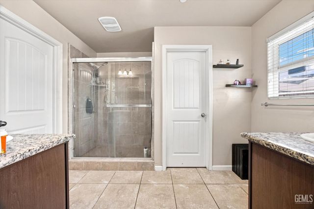 6014 Samuelson Street, Bakersfield, CA 93313