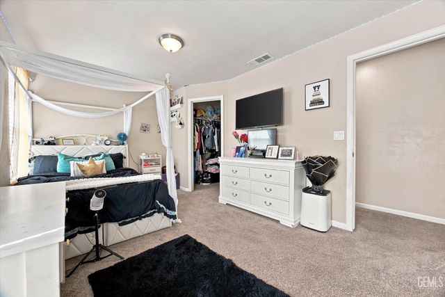 6014 Samuelson Street, Bakersfield, CA 93313