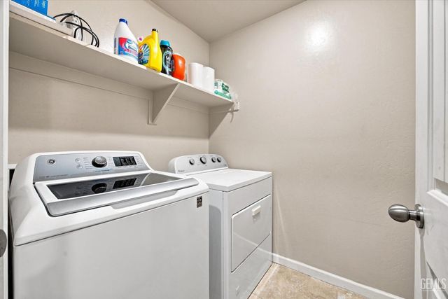 6014 Samuelson Street, Bakersfield, CA 93313