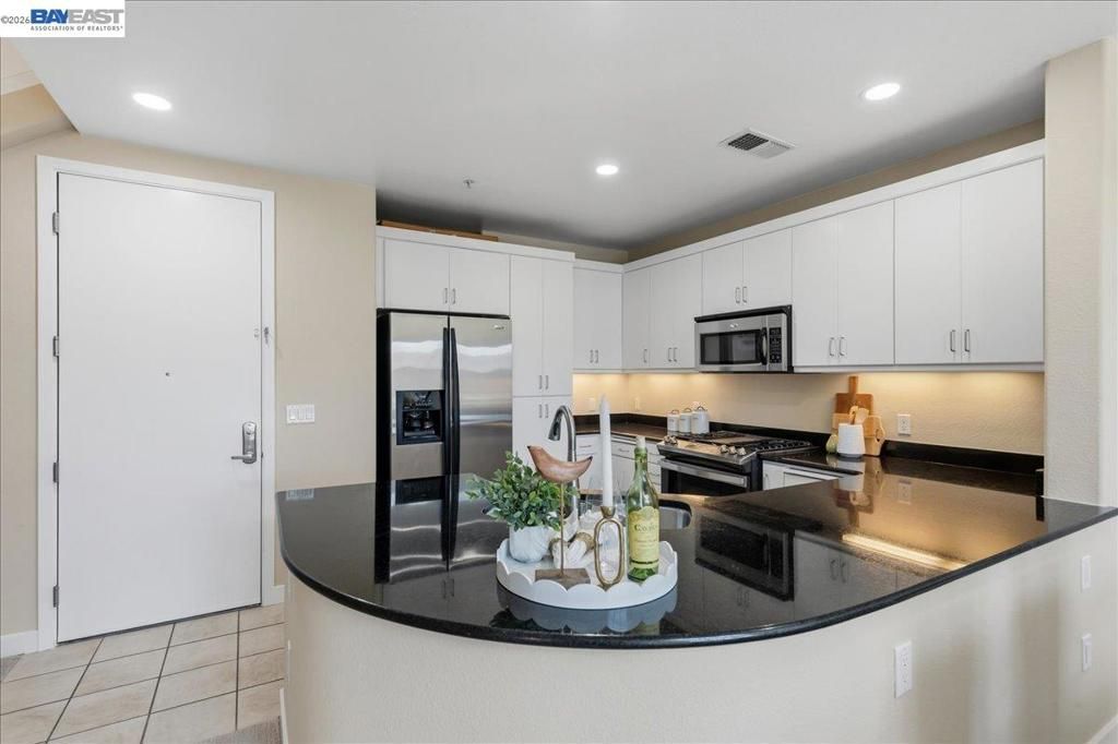 Image 4 of property listing at 5501 De Marcus Blvd 415, Dublin, CA 94568