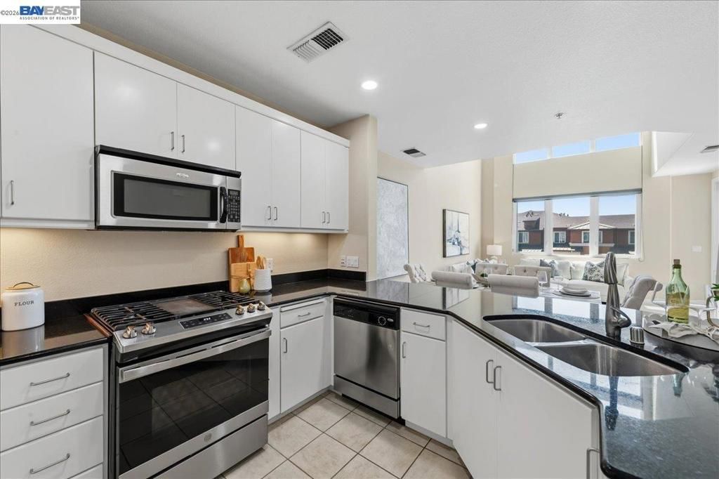 Image 7 of property listing at 5501 De Marcus Blvd 415, Dublin, CA 94568