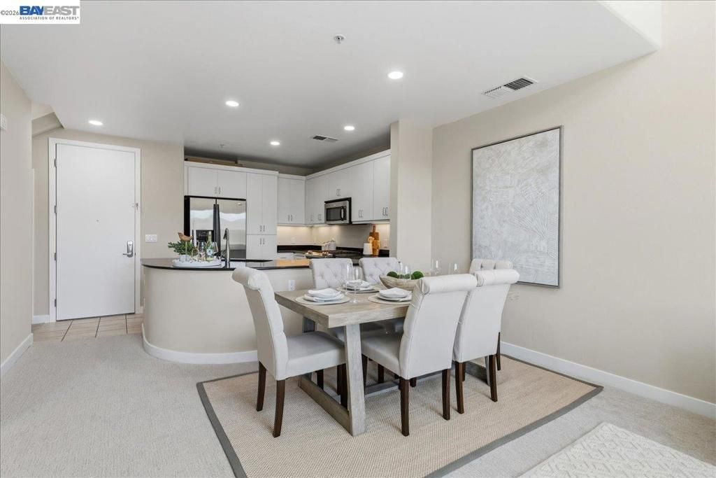 Image 8 of property listing at 5501 De Marcus Blvd 415, Dublin, CA 94568