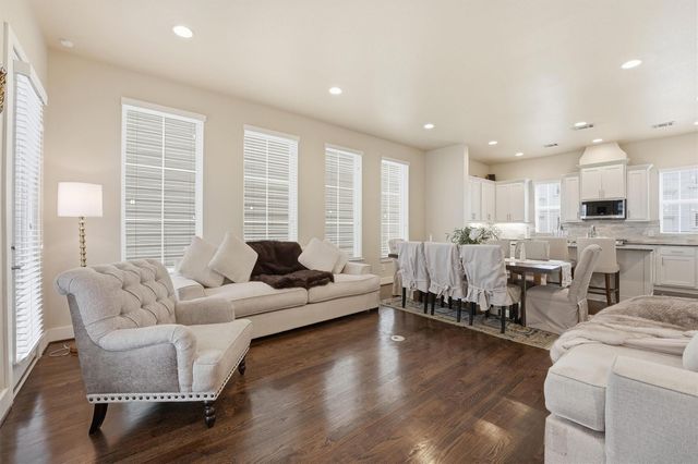 2714 Freund Street, Houston, TX 77003