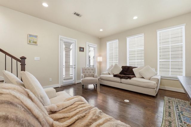 2714 Freund Street, Houston, TX 77003