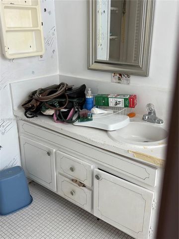 18555 NE 14th Avenue 502B, Miami, FL 33179