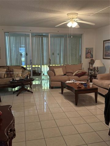 18555 NE 14th Avenue 502B, Miami, FL 33179