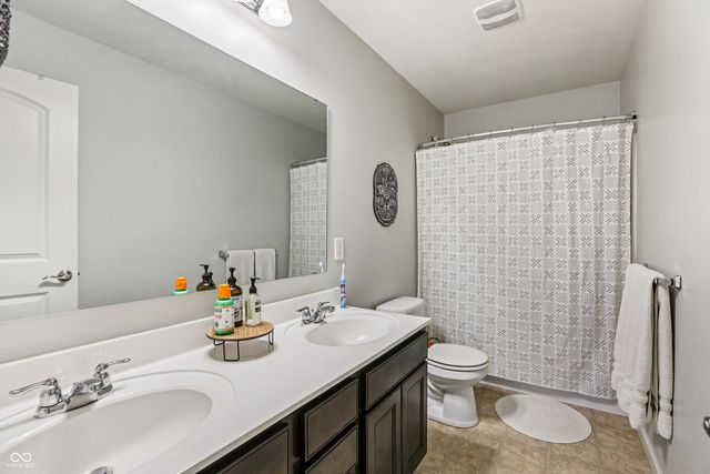 5473 Crowley Parkway, Whitestown, IN 46075