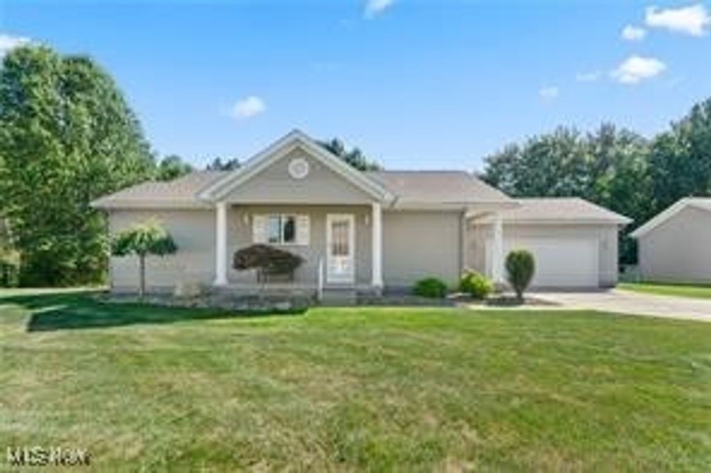 603 S Raccoon Road 9, Austintown, OH 44515