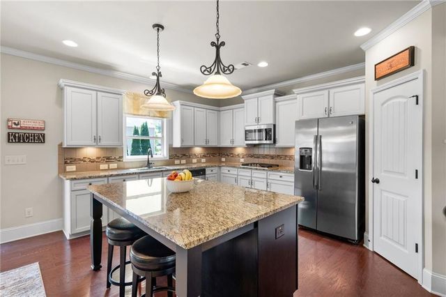 5715 Chestnut Drive, Cumming, GA 30040