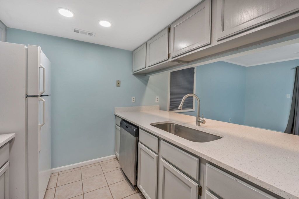 401 10th Ave S Apt A1, Myrtle Beach, SC 29577 — photo 3