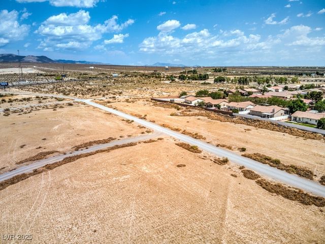 5991 East Crazyhorse Street, Pahrump, NV 89061