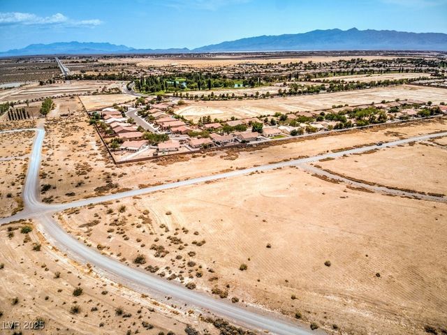 5991 East Crazyhorse Street, Pahrump, NV 89061