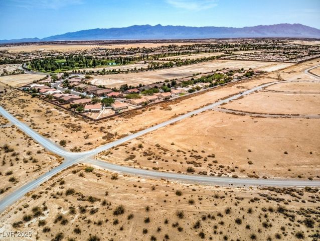 5991 East Crazyhorse Street, Pahrump, NV 89061