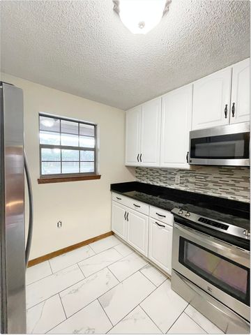 225 Carmel Drive, UNIT 21, Fort Walton Beach, FL 32547