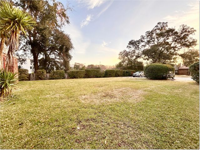 225 Carmel Drive, UNIT 21, Fort Walton Beach, FL 32547