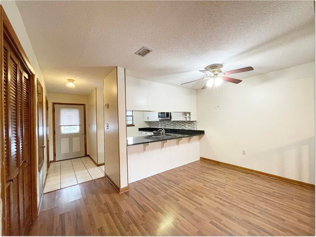 225 Carmel Drive, UNIT 21, Fort Walton Beach, FL 32547