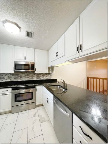 225 Carmel Drive, UNIT 21, Fort Walton Beach, FL 32547