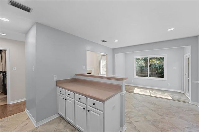 836 Willow Pointe Drive E, Mobile, AL 36695