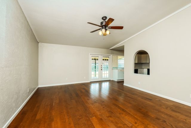 8910 MIAMI Drive, Rowlett, TX 75088