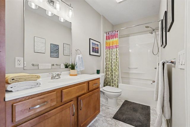 939 Sigsbee Street, Grand Rapids, MI 49506