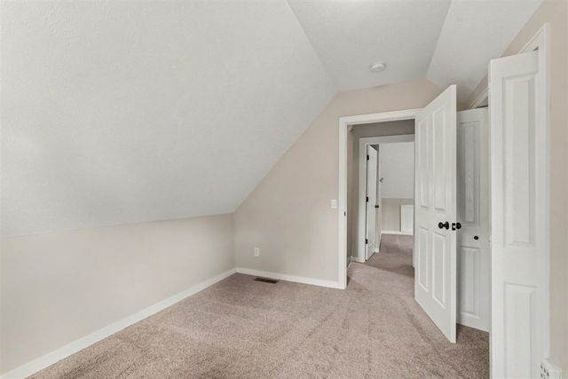 939 Sigsbee Street, Grand Rapids, MI 49506