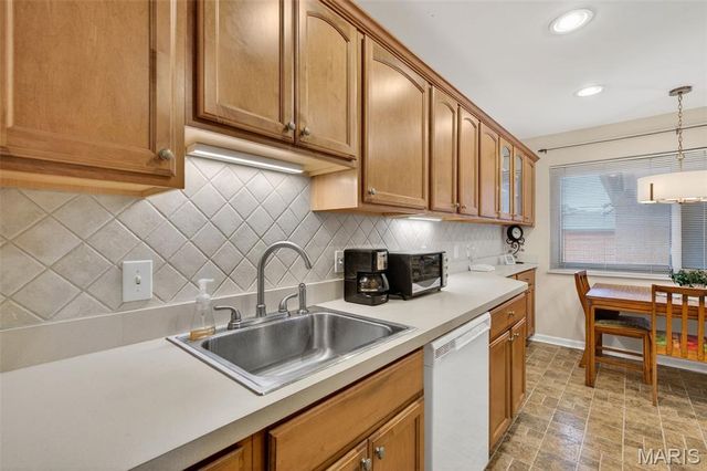 6 Seawood Court, Unincorporated, MO 63146