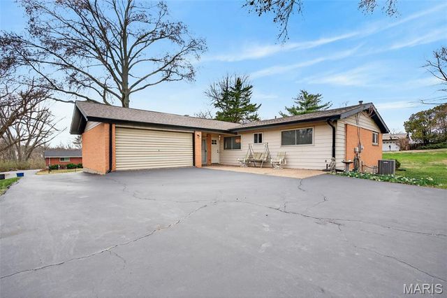 6 Seawood Court, Unincorporated, MO 63146