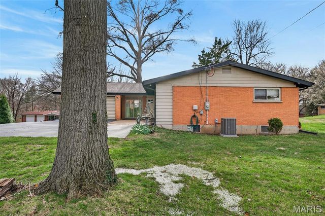 6 Seawood Court, Unincorporated, MO 63146