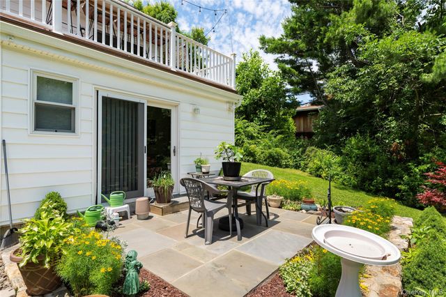 30 Ridgeview Avenue, Mahopac, NY 10541
