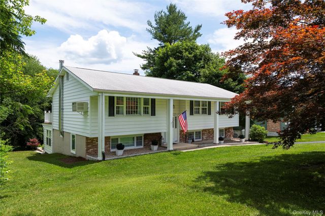 30 Ridgeview Avenue, Mahopac, NY 10541