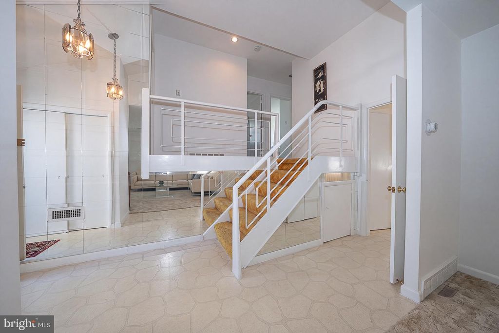 7639 N FRONT ST #, CHELTENHAM, PA 19012 — photo 5